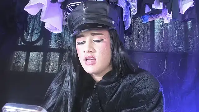 Marian_Cristal webcam
