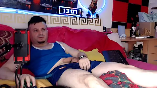Hugec0ck007 webcam