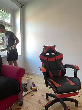 LittleAleKsandra webcam