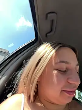 xLexi live sex cam