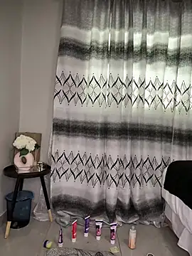 Nicole_bash webcam