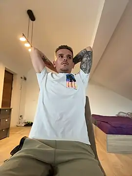 huge_cock22cm (Ask my age) - Let's have fun