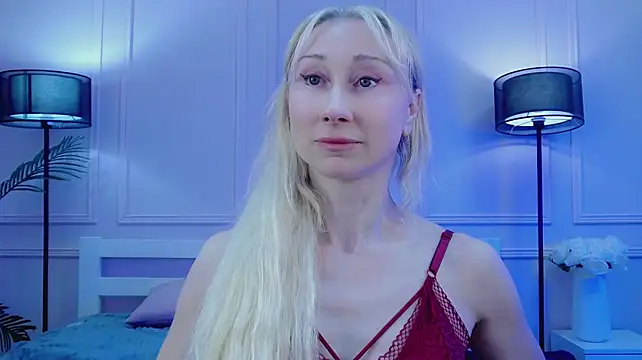 KissDreamm webcam