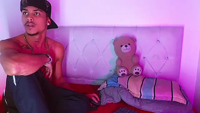 angel_foxc13 (M twink) - Happy happy Angel..!!😍