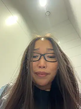 trytomakememoam webcam