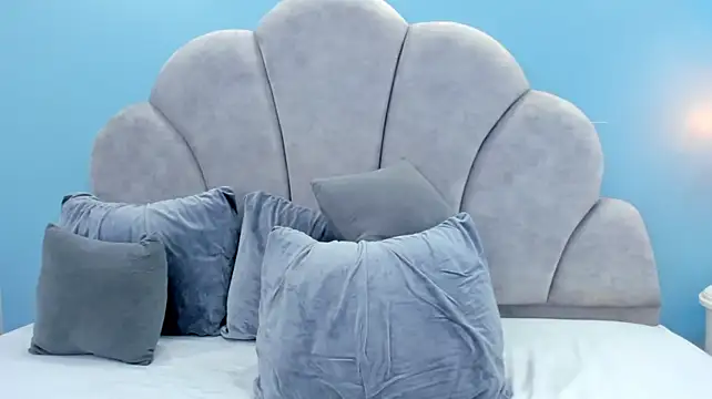 riley_dolly webcam
