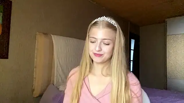 JenelleWhitehead webcam