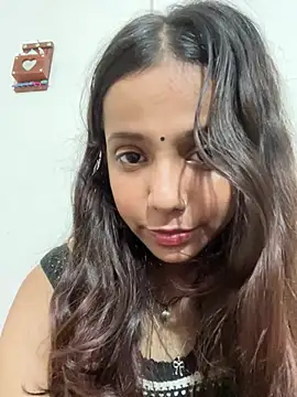 maggie_748 (F teen) - Talk some one in live