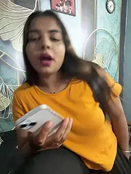 Aayra_Joshi webcam