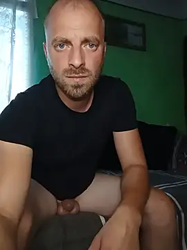 Aliceandmario webcam