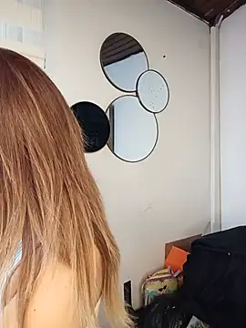 Emily_fiori webcam