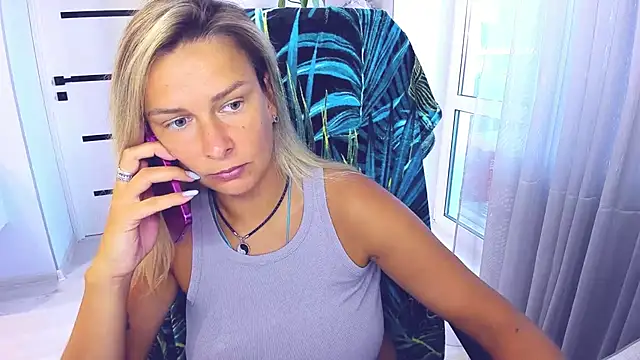 AlexiaDarren webcam