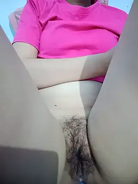 Sullyy68 live sex cam