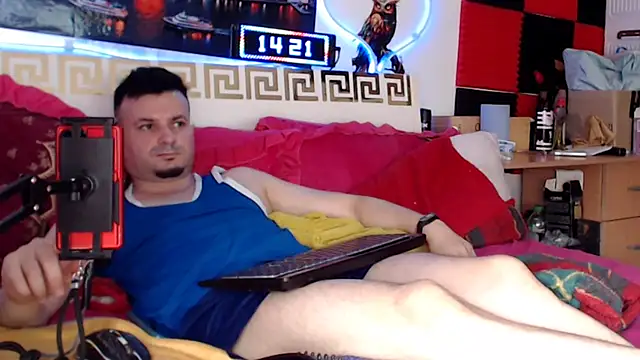 Hugec0ck007 webcam