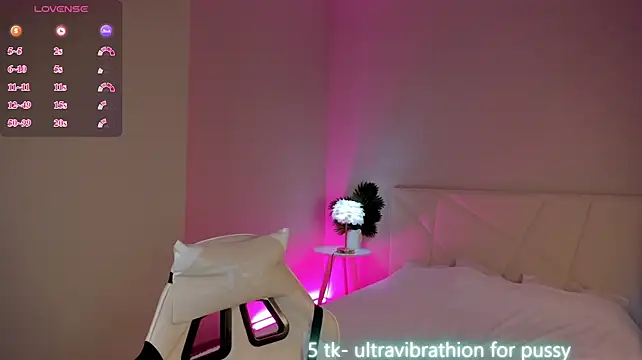 Luna_Vibee webcam