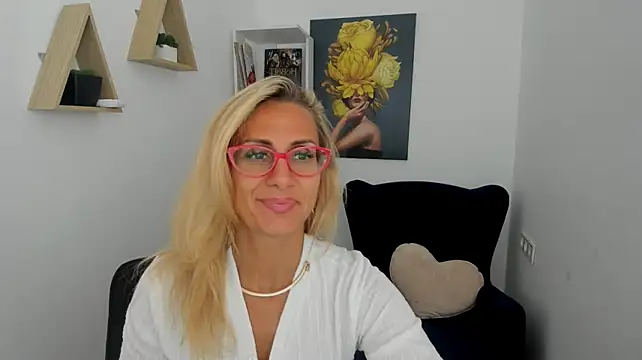MuseOfStage live sex cam