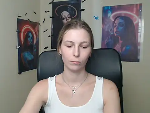 StrangerGi webcam