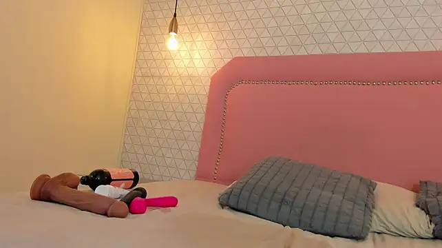 LUCI_COLINS webcam