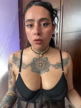 Lulu-21 webcam