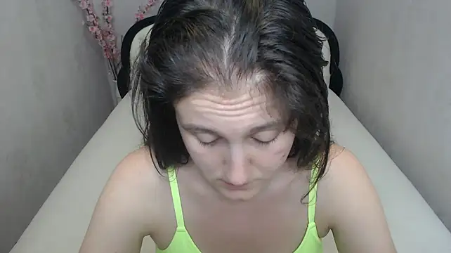 Holliy_Cooper webcam