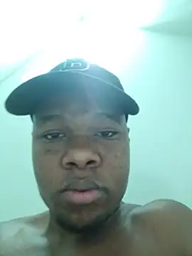 leumas_gg webcam