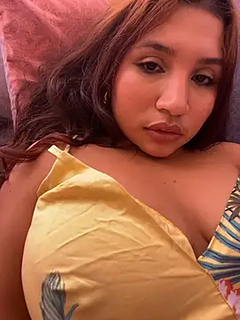 MiahJones_ webcam