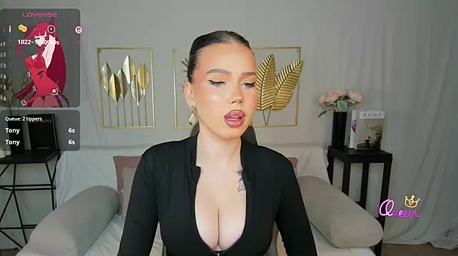 mistress_of_hearts webcam