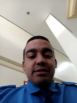 morenogostoso29 live cam on StripChat