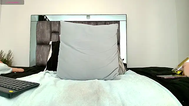 alyssia_ocean webcam