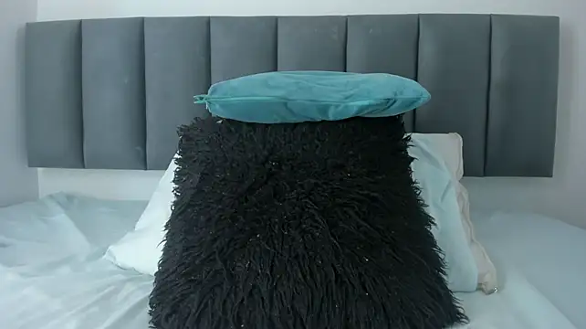 MaraOwen_ webcam