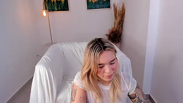 Adria_ross webcam