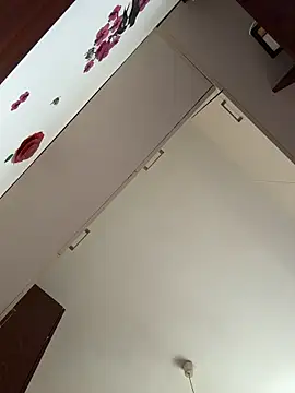 Hotmomcheckk_