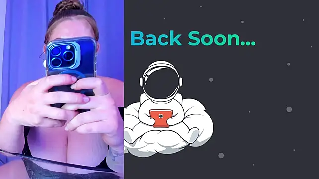 NathaxaLeans webcam
