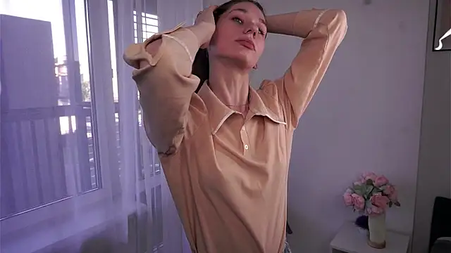 RandaBottari live cam on StripChat