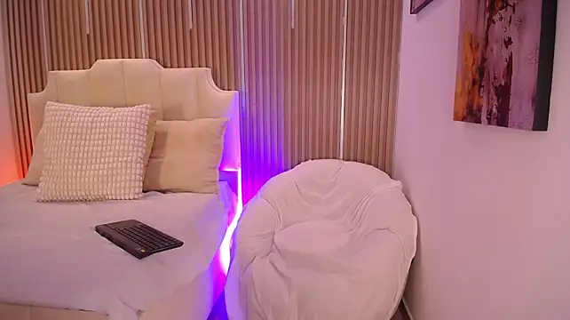 Megann_Scoth live cam on StripChat