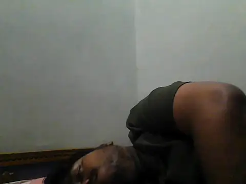 Foxboy65 live cam on StripChat