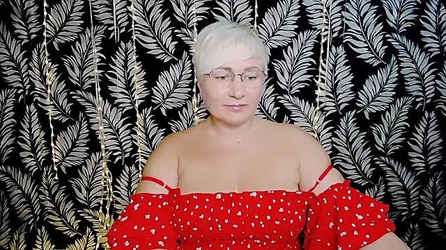 Olivia_playful webcam