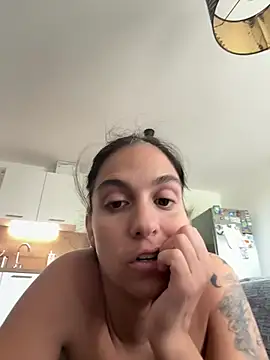 LaPetiteKim webcam