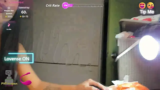 Alexa_therealhorsecock webcam