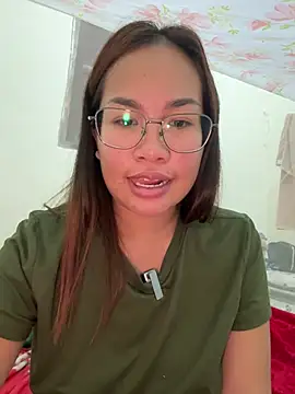 Ponthip live sex cam
