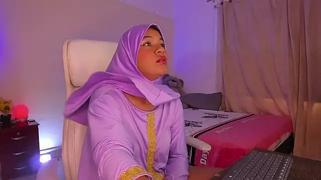ShairaMassu webcam