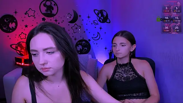 caroline_honeyy webcam