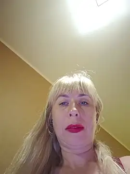 SelinaLovqx webcam