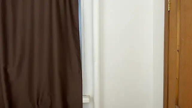 HootedIlk webcam