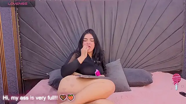 Sara-Messy webcam