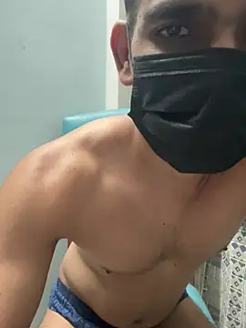 Naughtytomboy78 live cam on StripChat