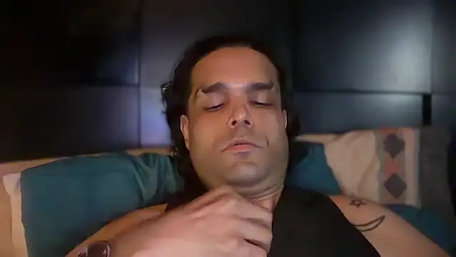 icebergslim281 live sex cam