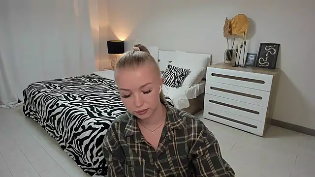 shy__lady webcam