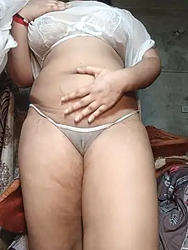 HotAishaa webcam