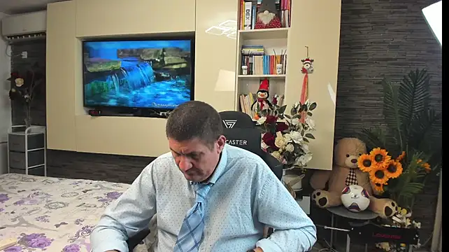 SpartacusDaddy48 webcam
